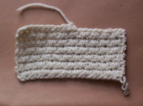 campione a maglia bassa allungata, lavorato con Nepal (Drops)