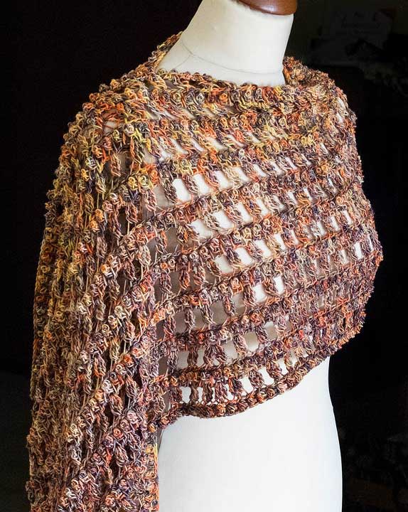 Stola all'uncinetto tunisino di MariaGrazia Berno