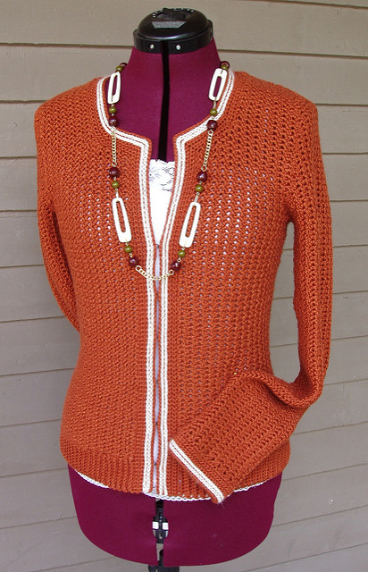 Elinor: cardigan all'uncinetto sagomato con ganci