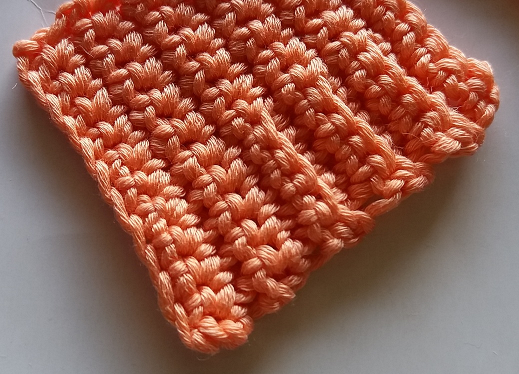 Campione all'uncinetto eseguito con Windsurf Sesia