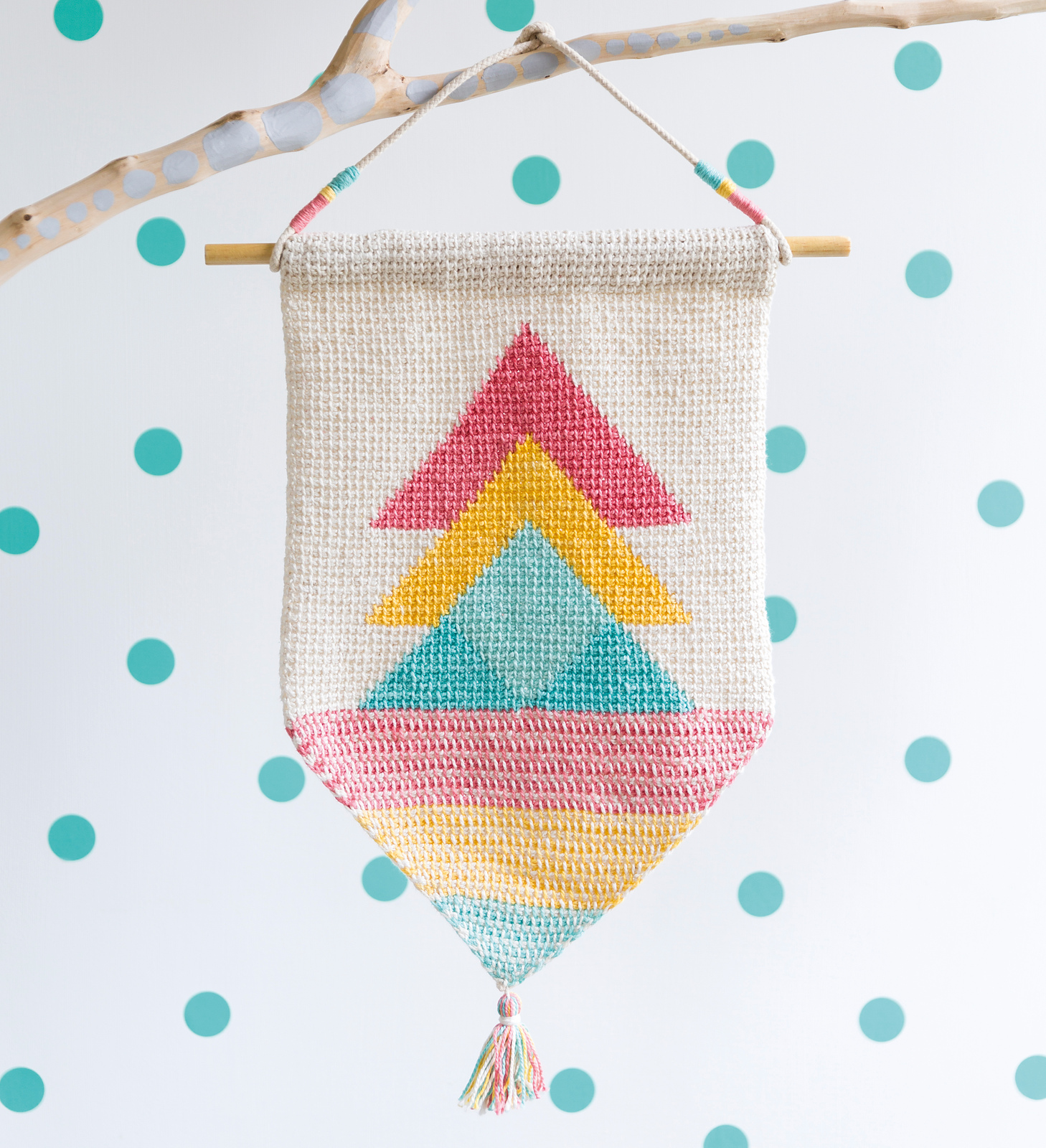 Geometric Wall Hanging di Poppy & Bliss