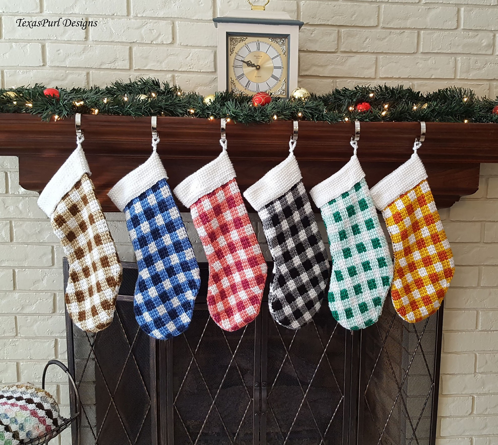 Farmhouse Stocking di Debbie Caldwell