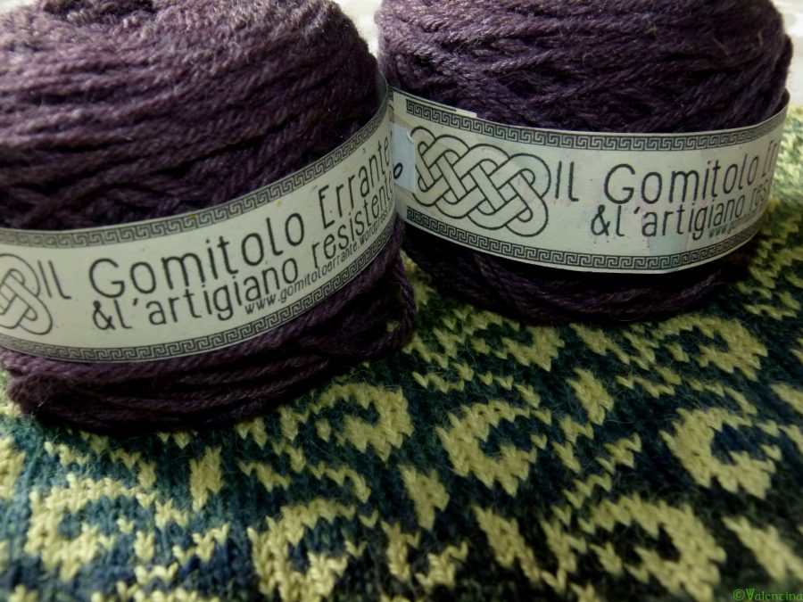 Scaldacollo e lana Il Gomitolo Errante & L'Artigiano Resistente