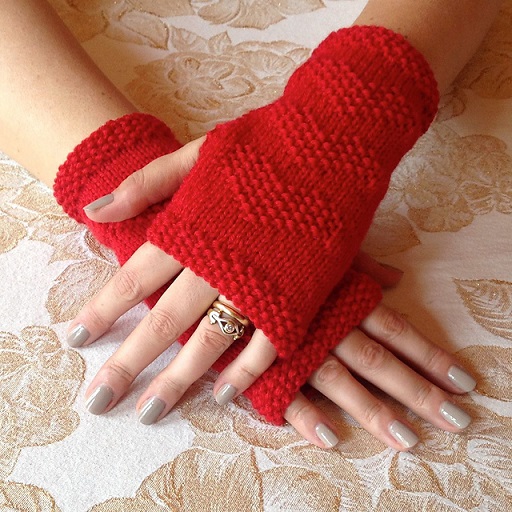 Guanti a maglia di Valentina Cosciani, per San Valentino