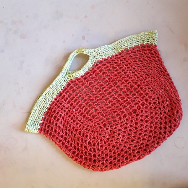 Borsa della spesa all'uncinetto, realizzata con Mini Washi di Katia filati