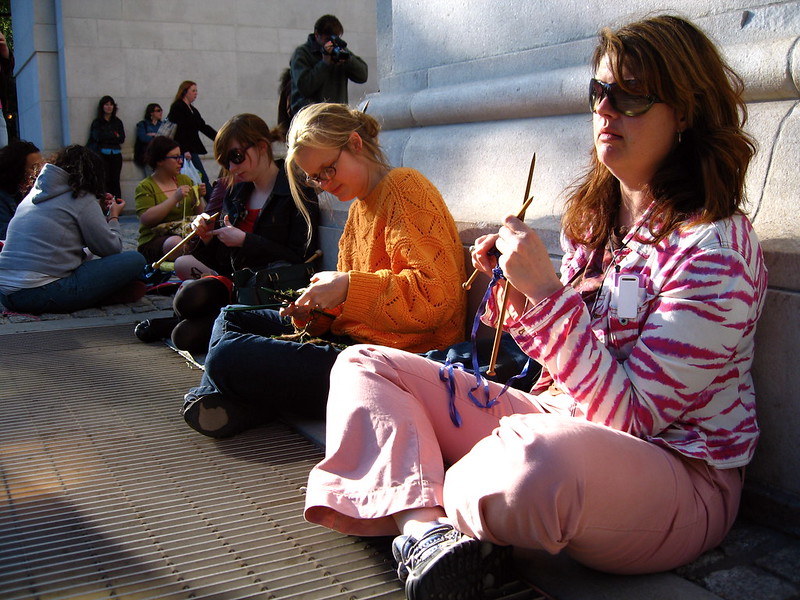 Stitch 'n' Bitch, di Boss Tweed, licenza CC