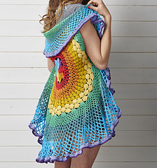 Gilet arcobaleno all'uncinetto