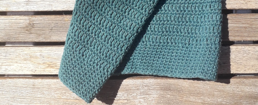 Cappellino Facilino: modello gratis top-down a uncinetto con filato Amore Cotton 300