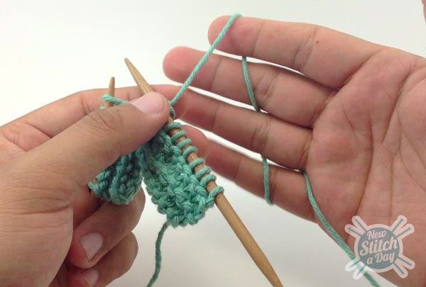 Tensionare con la mano destra