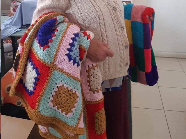 Due delle coperte di Sheep Italia, pronte per essere donate