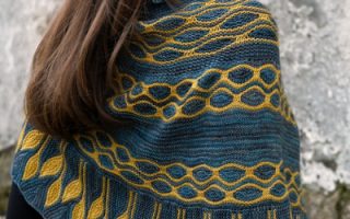 Lo scialle Damascena di Paola Albergamo